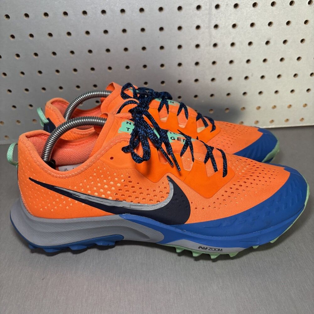 Nike Terra Kiger 8 Trail Running Shoes Mens Size 10.5 Orange Zoom Air CW6062-800